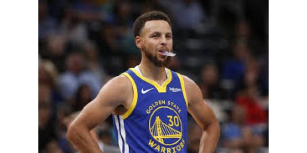 El buen ejemplo de Curry antes del brote